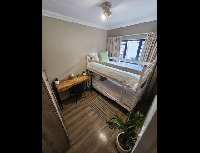 2 BEDROOM TOWNHOUSE FOR SALE IN KAMEELDRIFT EAST